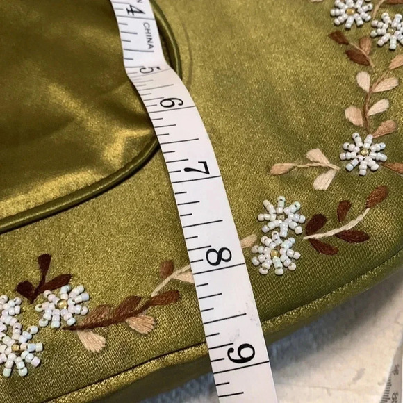 NWOT  Beaded hand bag - Picture 11 of 13